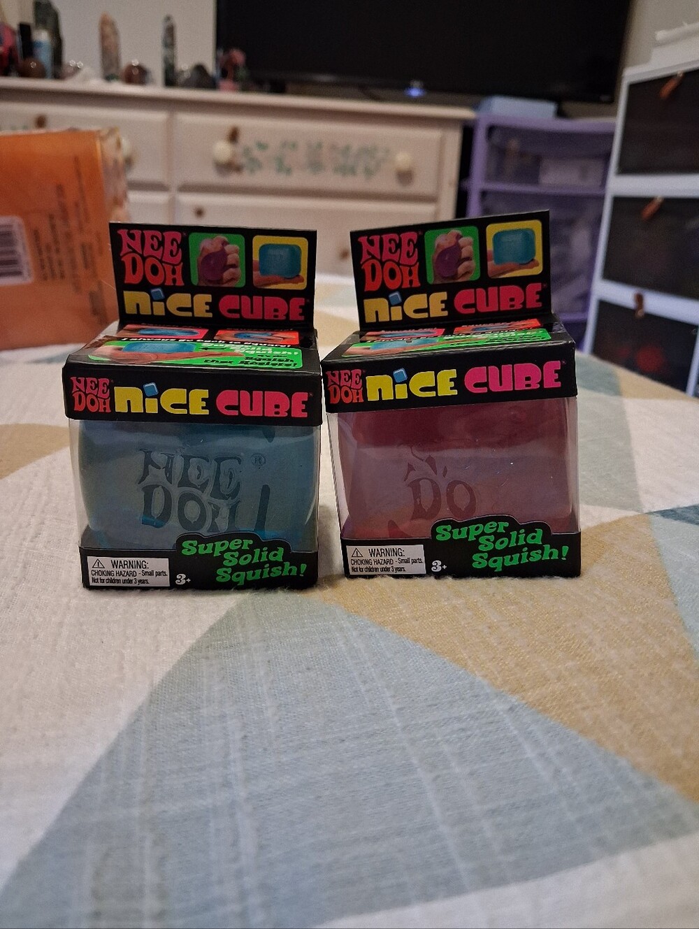 NiCE CUBE Super Solid Squish - Blue & Pink